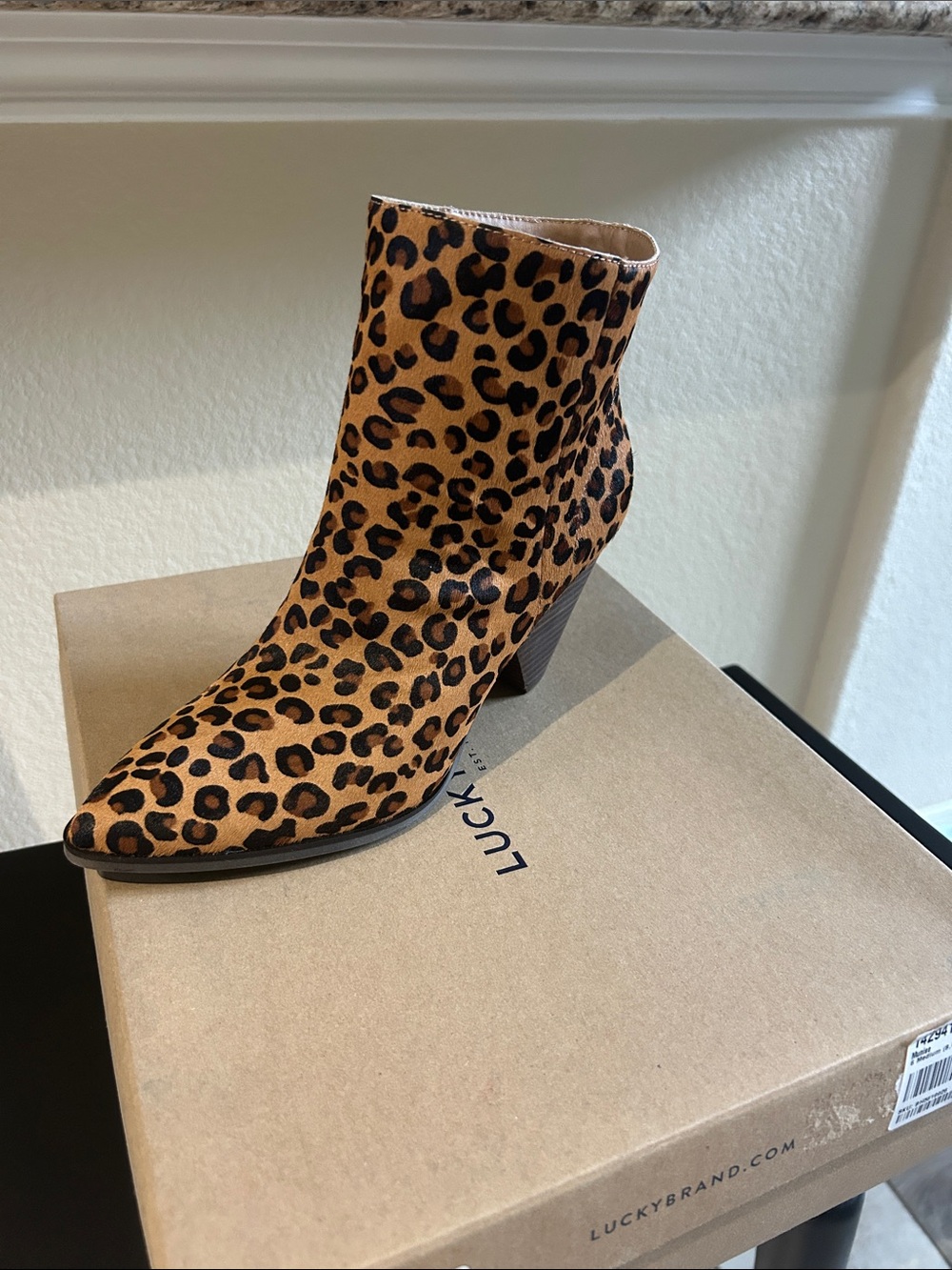 NIB Lucky Brand Leopard-Print Ankle Boot in Tan and Black 6